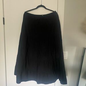 Jolie Elegant Black Maxi Skirt